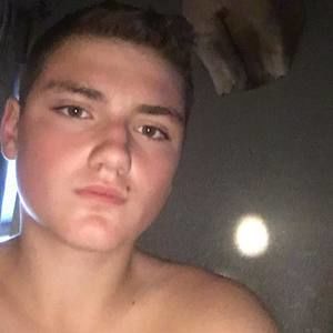 Meet your Posher, Marshall